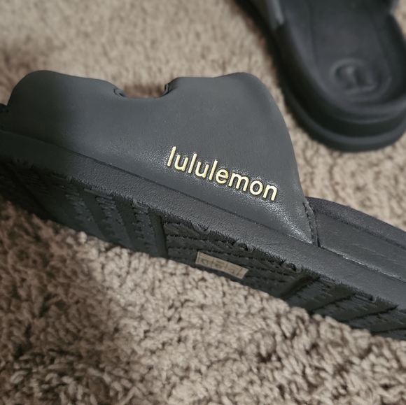 Lululemon Slides - Picture 5 of 7
